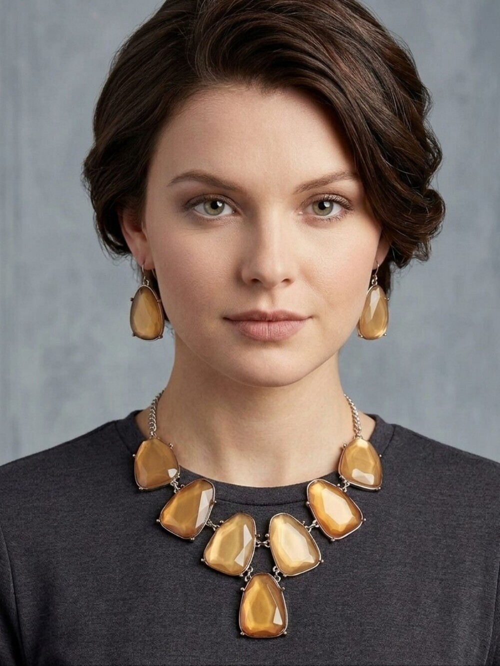 VINTAGE Lightweight Neutral Chunky Statement Necklace and Drop Earring Set